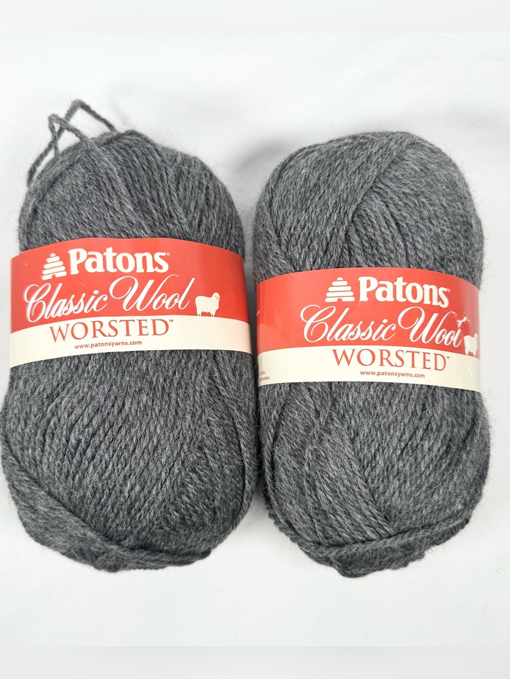Patons Classic Wool Worsted Yarn 1.8 Skeins Dark Gray Mix 100% Pure Wool, READ